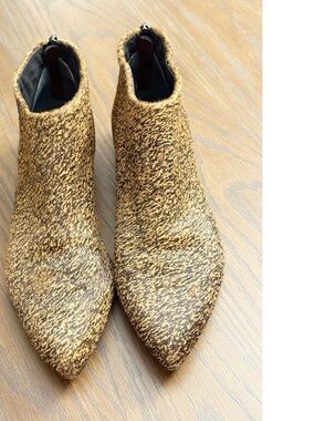 Naked Feet Pointed Toe Ankle Bootie | Size 9 | Camel Brown Animal Print |